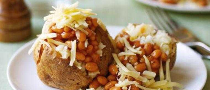 Baked Potato With Baked Beans 